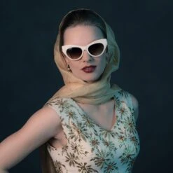 1950 - Decades Of Fragrance -Eterna Beauty Shop 4 de4c8d8f 8f0a 43e1 920f 2febfd2f6544